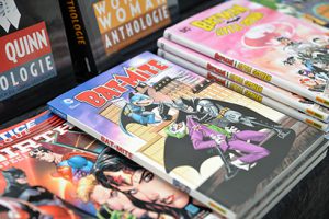 Comic book display